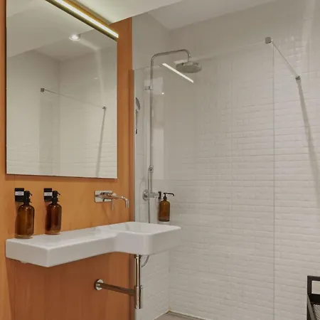 Rh - Opposite Mall, Metro, Balcony - Rh Living Daire *