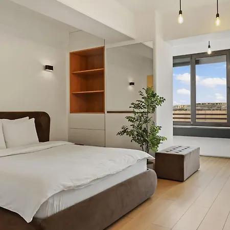 Rh - Opposite Mall, Metro, Balcony - Rh Living Daire