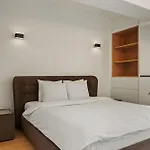 The Grand By Rh 布加勒斯特