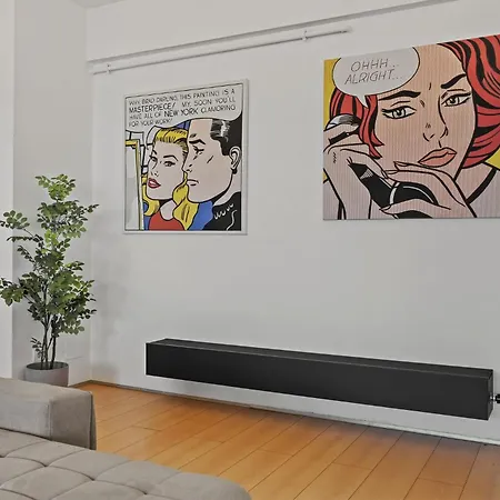 Rh - Opposite Mall, Metro, Balcony - Rh Living Apartment *