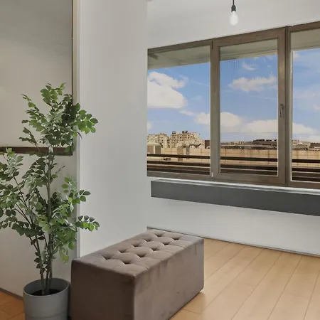 Modern With Balcony Opposite Mall Rh Living Apartment Bucharest