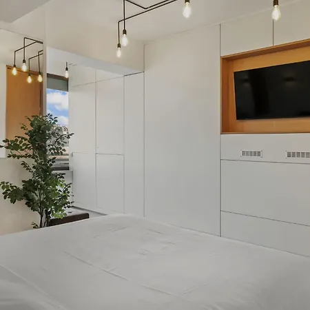 Modern With Balcony Opposite Mall Rh Living Apartment *