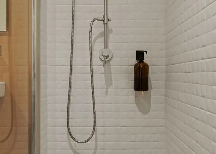 アパート Rh - Opposite Mall, Metro, Balcony - Rh Living