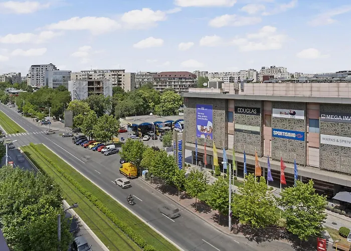 Apartman Rh - Opposite Mall, Metro, Balcony - Rh Living *